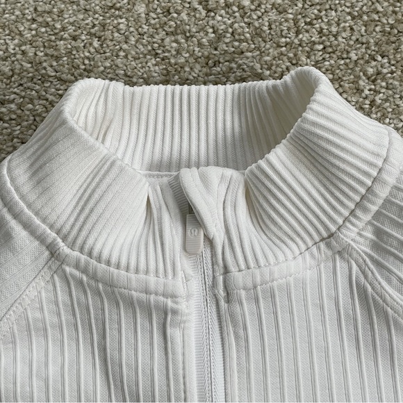 Lululemon Rest Less White Ribbed Cropped Half Zip Size 00 - Picture 4 of 8